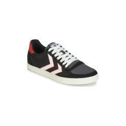 Buty Hummel SLIMMER STADIL LOW. Czarne trampki i tenisówki damskie Hummel, bez wzorów, bez zapięcia. Za 247,20 zł.