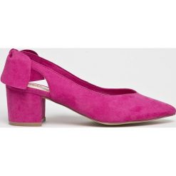 Vero Moda - Czółenka. Czerwone czółenka damskie marki Vero Moda, bez wzorów, ze skóry, bez obcasa, na szpilce, bez zapięcia. Za 179,90 zł.