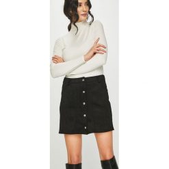 Answear - Spódnica. Czarne spódniczki damskie ANSWEAR, s, bez wzorów, z poliesteru, mini, dopasowane. W wyprzedaży za 69,90 zł.