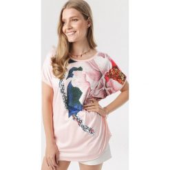 Jasnoróżowa Bluzka Ginelia. Różowe bluzki damskie Born2be, xl, bez wzorów, bez kołnierzyka, bez rękawów. W wyprzedaży za 29,99 zł.