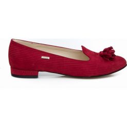 Nubukowe baleriny z tłoczeniem - skóra naturalna - model 045 - kolor czerwony sztruks. Czerwone baleriny damskie Zapato, bez wzorów, z jeansu, klasyczne, bez obcasa, na obcasie. Za 309,00 zł.