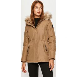Vero Moda - Kurtka. Kurtki damskie Vero Moda, s, bez wzorów, z poliesteru, długie, z kapturem. Za 219,90 zł.