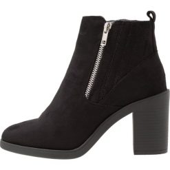Botki damskie: New Look Wide Fit WIDE FIT DOODLE Botki na obcasie black