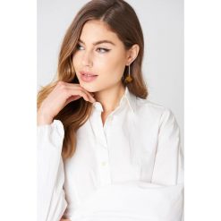 Kolczyki damskie: NA-KD Accessories Okrągłe wiszące kolczyki – Brown,Multicolor