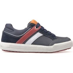 Sneakersy "Arzach" w kolorze granatowym. Niebieskie trampki chłopięce marki geox kids, z gumy, na sznurówki. W wyprzedaży za 129,95 zł.
