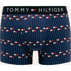 Tommy Hilfiger - Bokserki. Niebieskie bokserki męskie TOMMY HILFIGER, bez wzorów, z elastanu. W wyprzedaży za 89,90 zł.