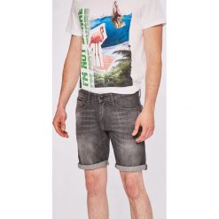 Tommy Jeans - Szorty. Szare spodenki i szorty męskie marki Tommy Jeans, z elastanu, casualowe. W wyprzedaży za 179,90 zł.