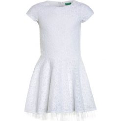 Sukienki dziewczęce z falbanami: Benetton DRESS Sukienka koktajlowa white