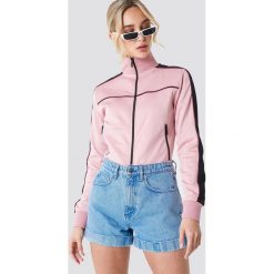NA-KD Szorty jeansowe z wysokim stanem - Blue. Niebieskie bermudy damskie NA-KD, z denimu, z podwyższonym stanem. W wyprzedaży za 80,98 zł.