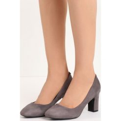 Szare Czółenka Marry Me. Szare czółenka damskie Born2be, bez wzorów, na niskim obcasie, na słupku. Za 69,99 zł.