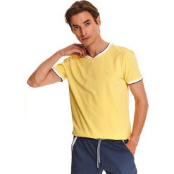 T-shirt gładki dopasowany. Żółte t-shirty męskie Top Secret, na lato, xl, bez wzorów, z bawełny, klasyczne, z klasycznym kołnierzykiem. Za 49,99 zł.