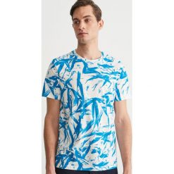 Wzorzysty T-shirt - Kremowy. Białe t-shirty damskie Reserved, s, bez wzorów, bez kołnierzyka. Za 59,99 zł.