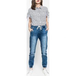 Medicine - Jeansy Basic. Niebieskie jeansy damskie rurki MEDICINE. W wyprzedaży za 59,90 zł.