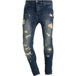 Jeansy męskie: SIKSILK SIKSILK DROP CROTCH SKIMSHRED Jeans Skinny Fit dark blue