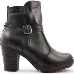 BOTKI DAMSKIE GRE 481 CZAR. Botki damskie Gregors, ze skóry, bez obcasa, bez zapięcia. Za 159,00 zł.