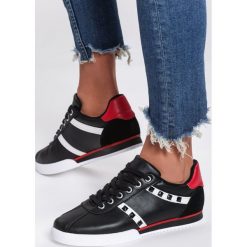 Czarne Buty Sportowe More Light. Czarne buty sportowe damskie marki vices, bez wzorów, sportowe. Za 49,99 zł.
