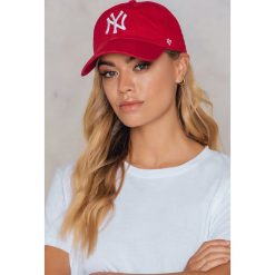 Czapki damskie: 47 Brand Czapka New York Clean Up – Red
