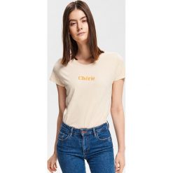T-shirt z nadrukiem - Beżowy. Brązowe t-shirty damskie Reserved, s, z nadrukiem, bez kołnierzyka. Za 49,99 zł.