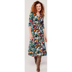 Sukienka Rita Canna niebieska 38. Niebieskie sukienki damskie w kwiaty, z elastanu, rozkloszowane. Za 347,00 zł.