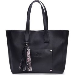 L'Atelier du Sac torebka Isabel 9170 czarna z pashmina. Czarne torebki klasyczne damskie L'Atelier du Sac, bez wzorów, bez dodatków. Za 429,00 zł.