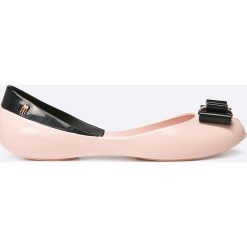 Melissa - Baleriny Queen V Ad. Różowe baleriny damskie Melissa, bez wzorów, z gumy, bez obcasa. Za 359,90 zł.