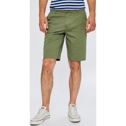 Quiksilver - Szorty. Zielone spodenki i szorty męskie Quiksilver, bez wzorów, z bawełny, casualowe. W wyprzedaży za 129,90 zł.