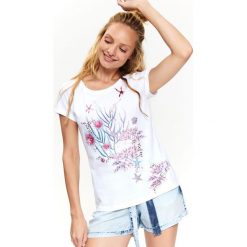 T-shirt z nadrukiem. Białe t-shirty damskie z nadrukiem. W wyprzedaży za 19,99 zł.