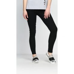 Spodnie damskie: Czarne Legginsy Movin’ On