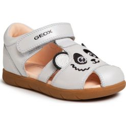 Sandały GEOX - B S.Alul G. C B021YC 00044 C1000 S White. Białe sandały dziewczęce Geox, ze skóry, bez zapięcia. Za 259,00 zł.