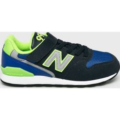 New Balance - Buty dziecięce YV996DN. Niebieskie trampki chłopięce New Balance, bez wzorów, z gumy, sportowe, bez zapięcia. W wyprzedaży za 159,90 zł.