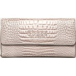Guess Jeans - Portfel. Czarne portfele damskie Guess Jeans, z aplikacjami, z poliesteru. Za 279,90 zł.
