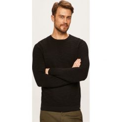 Jack & Jones - Sweter. Niebieskie swetry męskie Jack & Jones, s, bez wzorów, z bawełny, z okrągłym kołnierzem, bez kaptura. W wyprzedaży za 119,90 zł.