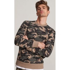 Bluza z nadrukiem - Zielony. Zielone bluzy męskie Reserved, xl, z nadrukiem, bez kołnierzyka, bez rękawów, bez kaptura. Za 79,99 zł.