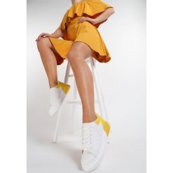Biało-Żółte Sneakersy Nereilea. Białe sneakersy damskie Renee, z jeansu. Za 89,99 zł.