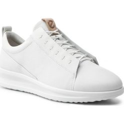 Półbuty ECCO - Aquet 20703459529 White/Powder. Białe półbuty męskie ecco, na co dzień, bez wzorów, ze skóry, klasyczne, bez zapięcia. W wyprzedaży za 409,00 zł.