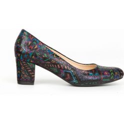 Czółenka na 6 cm słupku - skóra naturalna - model 742 - kolor motyw aztecki. Czółenka damskie Zapato, bez wzorów, ze skóry, bez obcasa, na słupku. W wyprzedaży za 255,20 zł.
