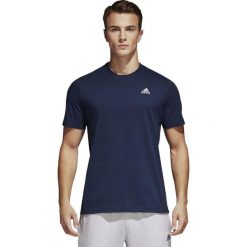 KOSZULKA ADIDAS ESSENTIALS BASE (M). Koszulki męskie Adidas, m, bez wzorów, z bawełny, klasyczne, bez kołnierzyka, bez rękawów. Za 79,99 zł.