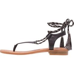 Klapki damskie: Nine West GANNON Japonki black