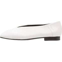 Półbuty damskie: Vagabond DOLORES Półbuty wsuwane white