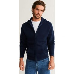 Mango Man - Sweter Trigo. Niebieskie swetry męskie Mango Man, s, bez wzorów, z bawełny, z kapturem, z kapturem. Za 199,90 zł.