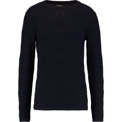 Swetry klasyczne męskie: Selected Homme SHHPARK CAMP CREW NECK Sweter dark sapphire/black