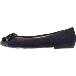 Baleriny damskie lakierowane: Pretty Ballerinas SHADE/ANGELIS Baleriny black/navy blue