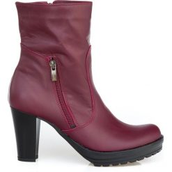 Botki - skóra naturalna - model 495 – kolor bordowy. Czerwone botki damskie Zapato, ze skóry, bez obcasa, bez zapięcia. W wyprzedaży za 319,00 zł.