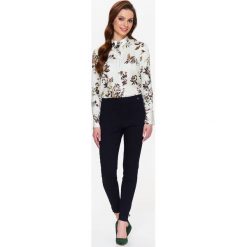Damskie jegginsy. Jeansy damskie Top Secret. W wyprzedaży za 49,99 zł.