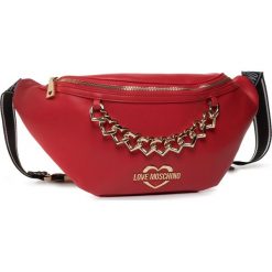 Saszetka nerka LOVE MOSCHINO - JC4254PP0AKC0500 Rosso. Czerwone nerki damskie Love Moschino, bez wzorów, ze skóry ekologicznej, młodzieżowe, bez dodatków. Za 689,00 zł.