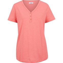 Shirt przyjazny dla środowiska, bawełna organiczna bonprix dymny koralowy. Różowe koszulki damskie bonprix, bez wzorów, z bawełny, klasyczne, bez kołnierzyka. Za 42,99 zł.