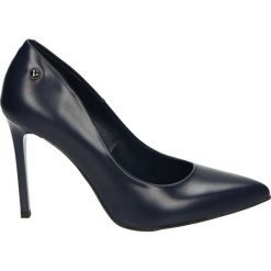 Czółenka - 3700-F4 P BLU. Czarne czółenka Venezia, ze skóry. Za 299,00 zł.