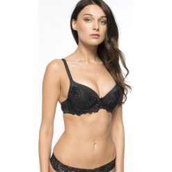 Triumph - Biustonosz Sexy Angel WHU. Czarne biustonosze Triumph, z haftami, z elastanu. W wyprzedaży za 99,90 zł.