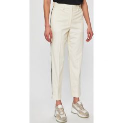 Calvin Klein - Spodnie. Spodnie damskie Calvin Klein. W wyprzedaży za 439,90 zł.