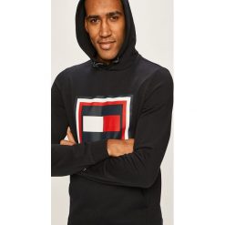 Tommy Hilfiger - Bluza. Niebieskie bluzy męskie TOMMY HILFIGER, s, z nadrukiem, z bawełny, z kapturem, bez rękawów, z kapturem. Za 579,90 zł.